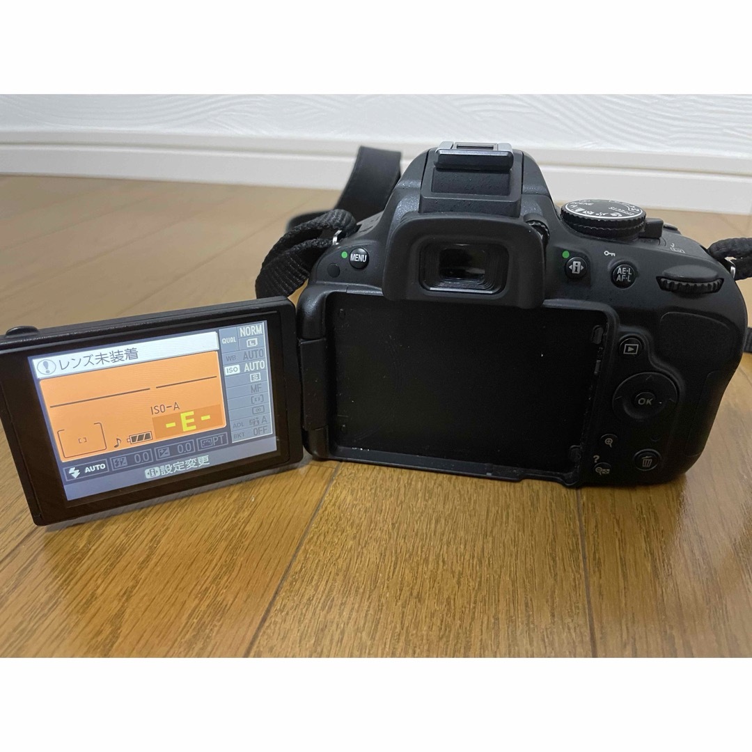 Nikon D5100 レンズ2本付 Nikon D5100 レンズ2本付