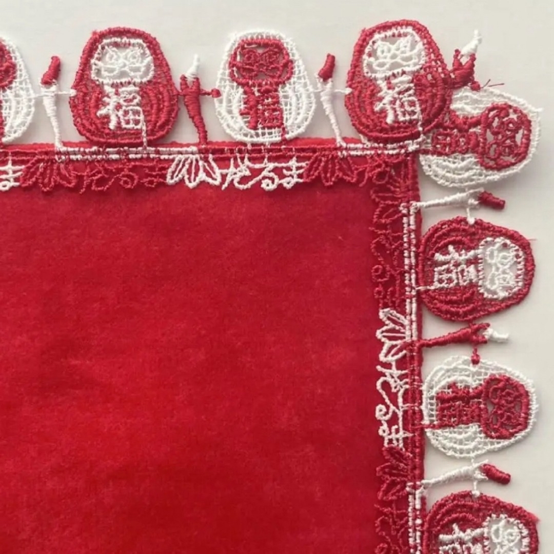 近沢レース　ダルマ　赤 レディースのファッション小物(ハンカチ)の商品写真