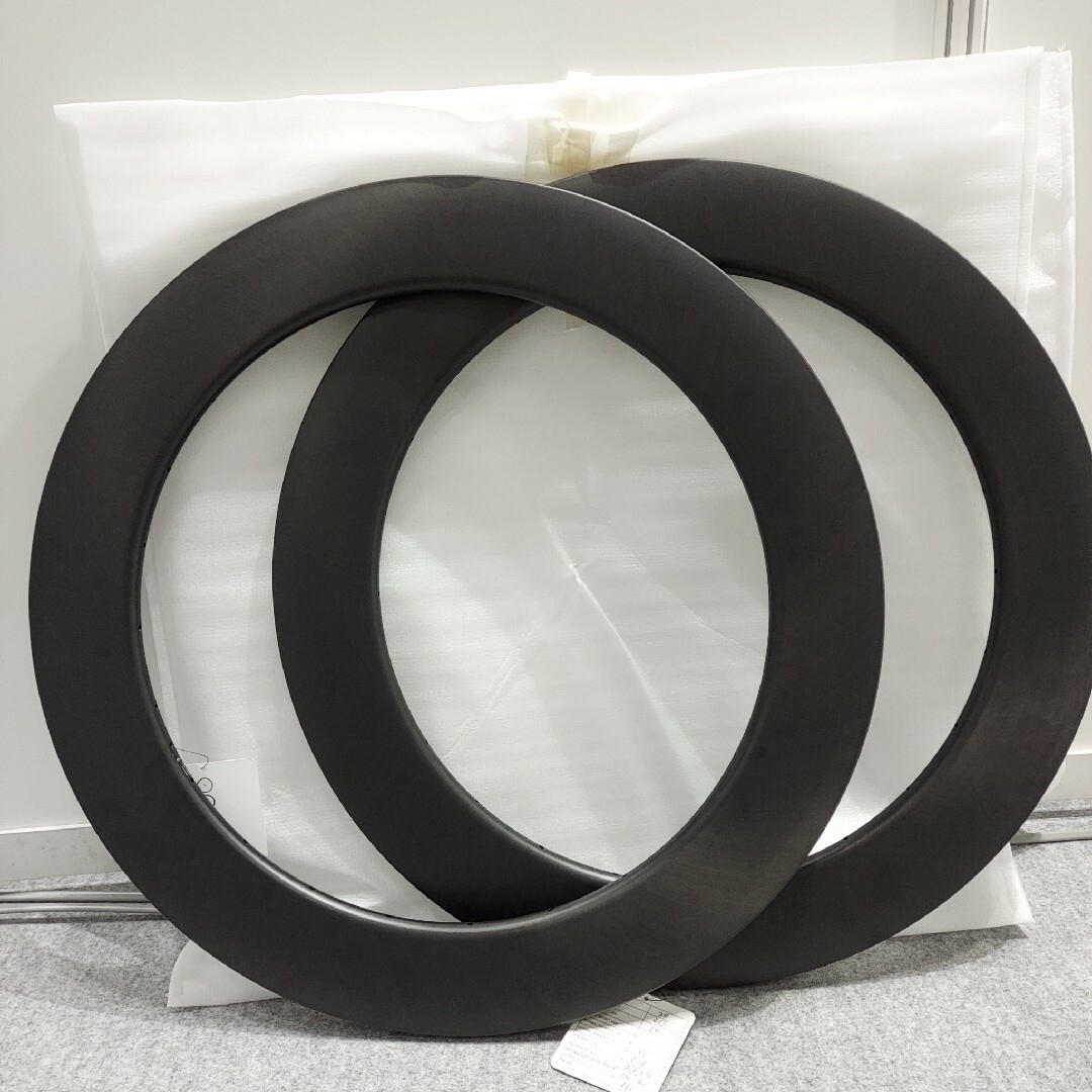 ディスクロードバイク、ピストバイク用カーボンホイールリム80mm ディスクロードバイク、ピストバイク用カーボンホイールリム80mm
