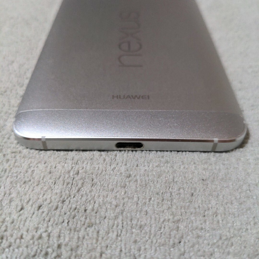 Google Nexus(グーグルネクサス)のジャンク Nexus 6P Silver 32GB SIMフリー カスタムROM スマホ/家電/カメラのスマートフォン/携帯電話(スマートフォン本体)の商品写真