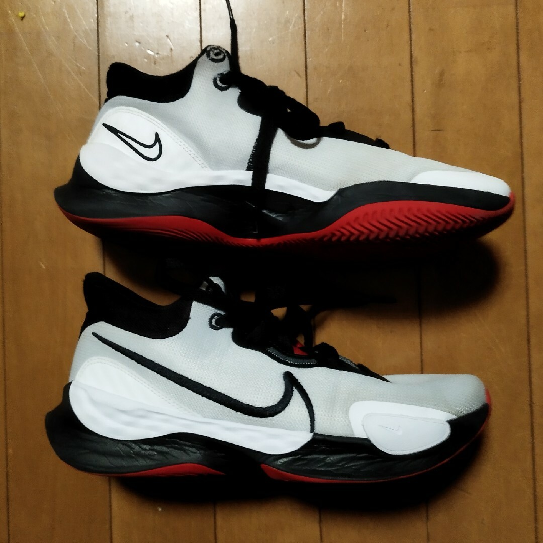 NIKE - バッシュ ナイキ 25.5の通販 by kiru's shop|ナイキなら NIKE - バッシュ ナイキ 25.5の通販 by kiru's shop|ナイキなら
