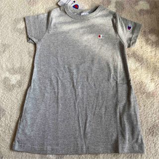 チャンピオン(Champion)の【新品未使用】チャンピオン　ワンピース　size:100(ワンピース)