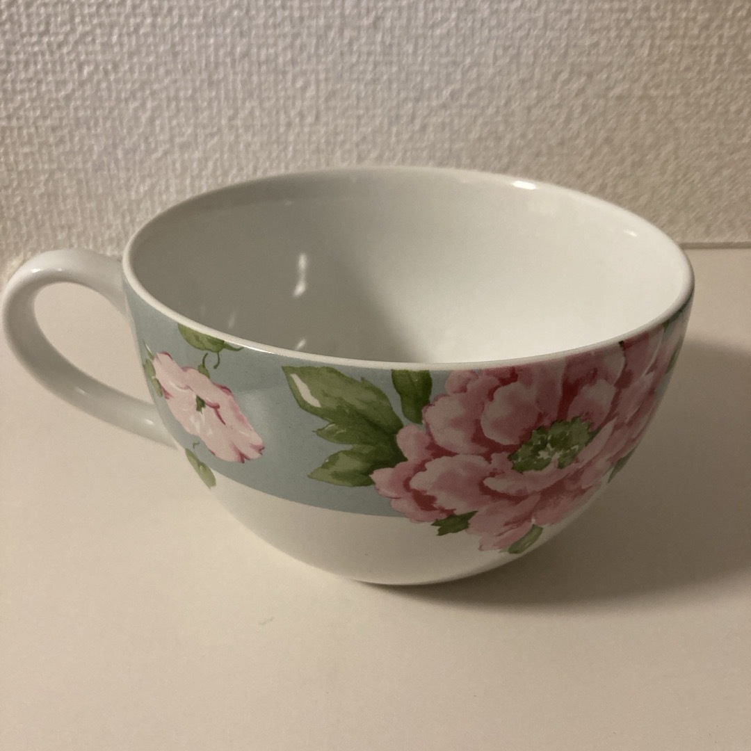 LAURA ASHLEY(ローラアシュレイ)のローラアシュレイ スープカップ【未使用】 インテリア/住まい/日用品のキッチン/食器(食器)の商品写真