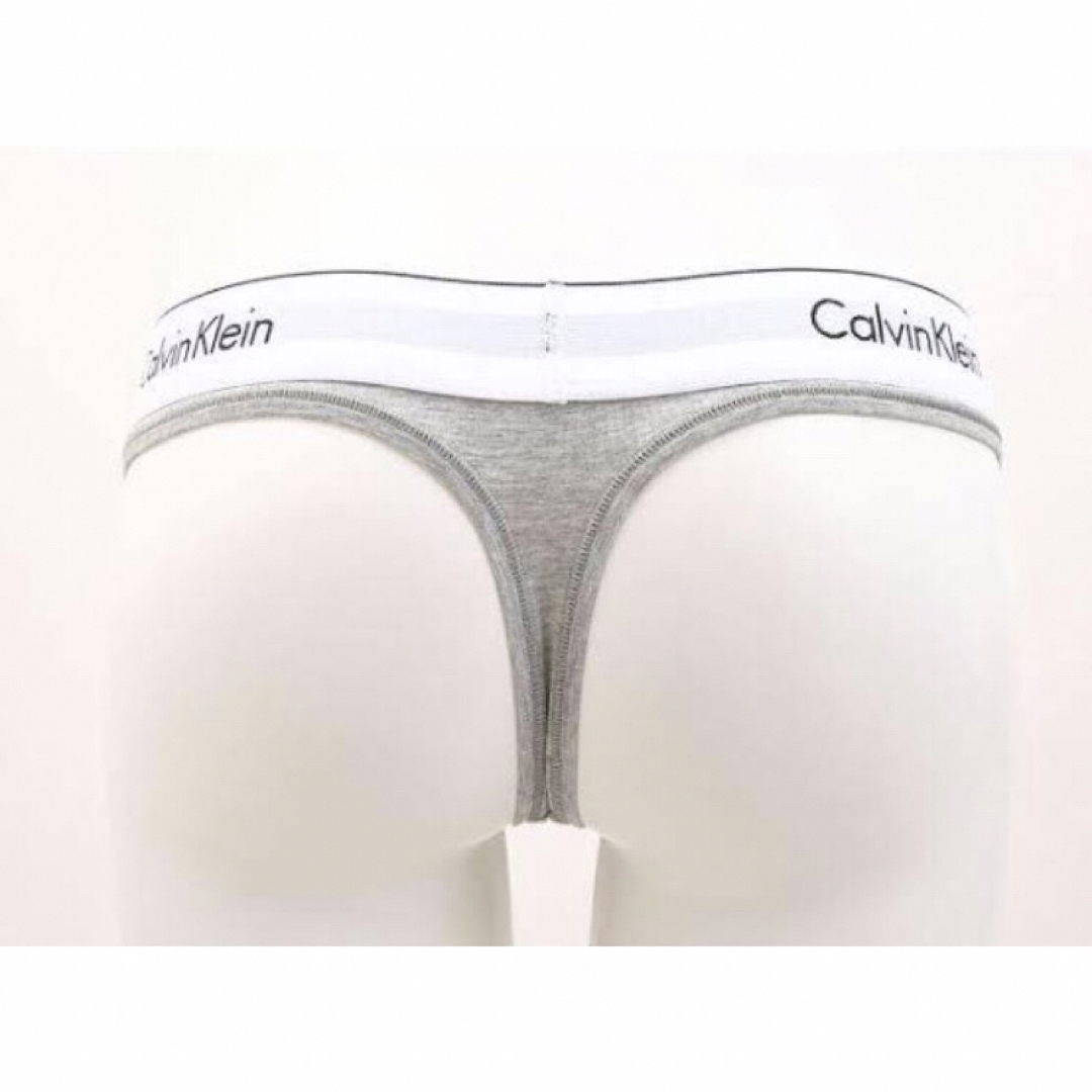 ck Calvin Klein(シーケーカルバンクライン)のカルバンクライン　レディース　上下セット　ブラ&ショーツTバッグ　灰　下着　 S レディースの下着/アンダーウェア(ブラ&ショーツセット)の商品写真