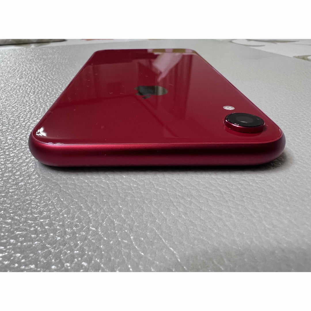 iPhone(アイフォーン)のiPhone XR 64GB （PRODUCT）RED SIMフリー スマホ/家電/カメラのスマートフォン/携帯電話(スマートフォン本体)の商品写真