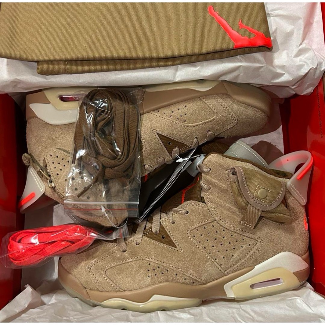 NIKE(ナイキ)の新品 Travis Scott Nike Air Jordan 6 Khaki メンズの靴/シューズ(スニーカー)の商品写真