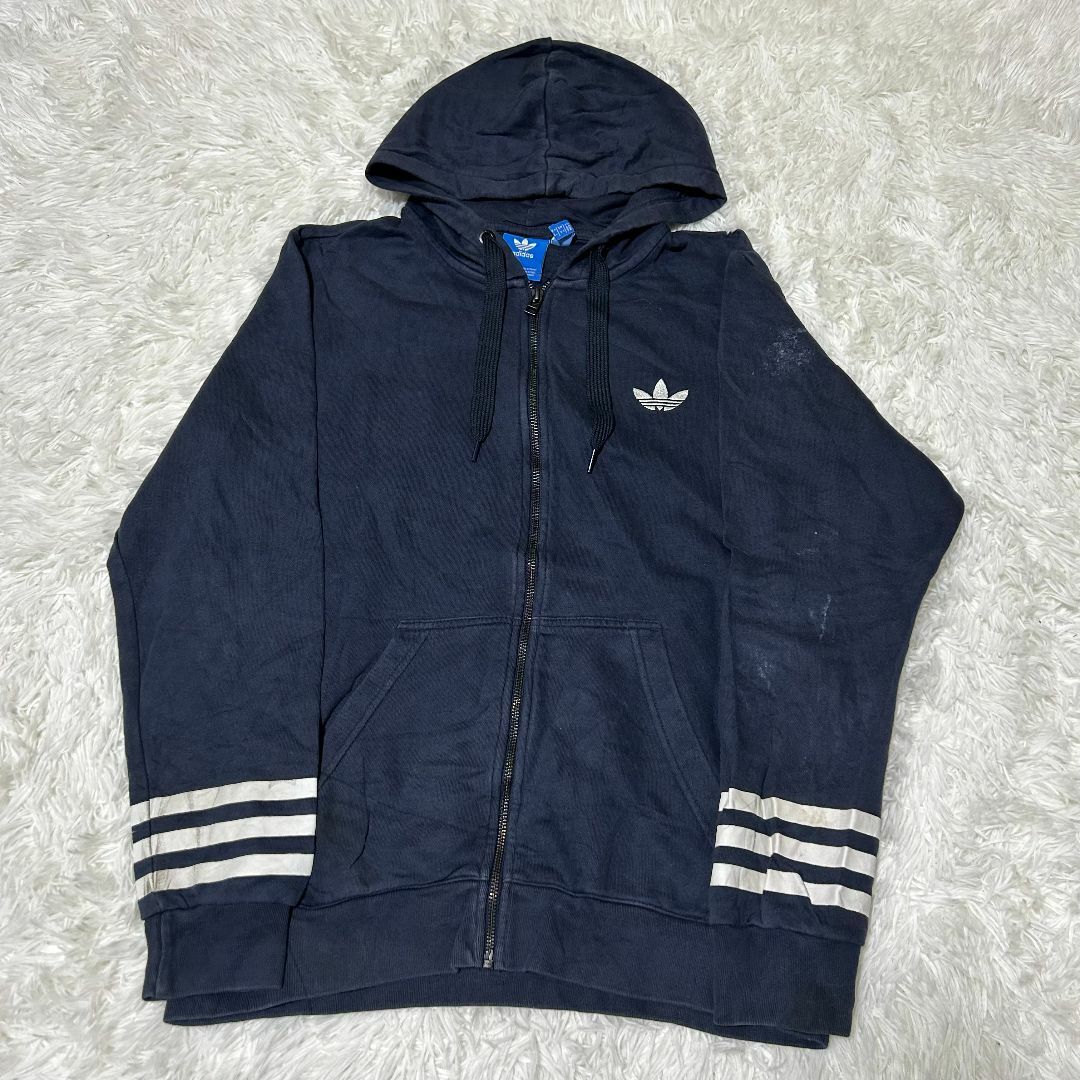 adidas(アディダス)の【訳あり美品】アディダス パーカー バックプリント ネイビー M ✓3834 メンズのトップス(その他)の商品写真