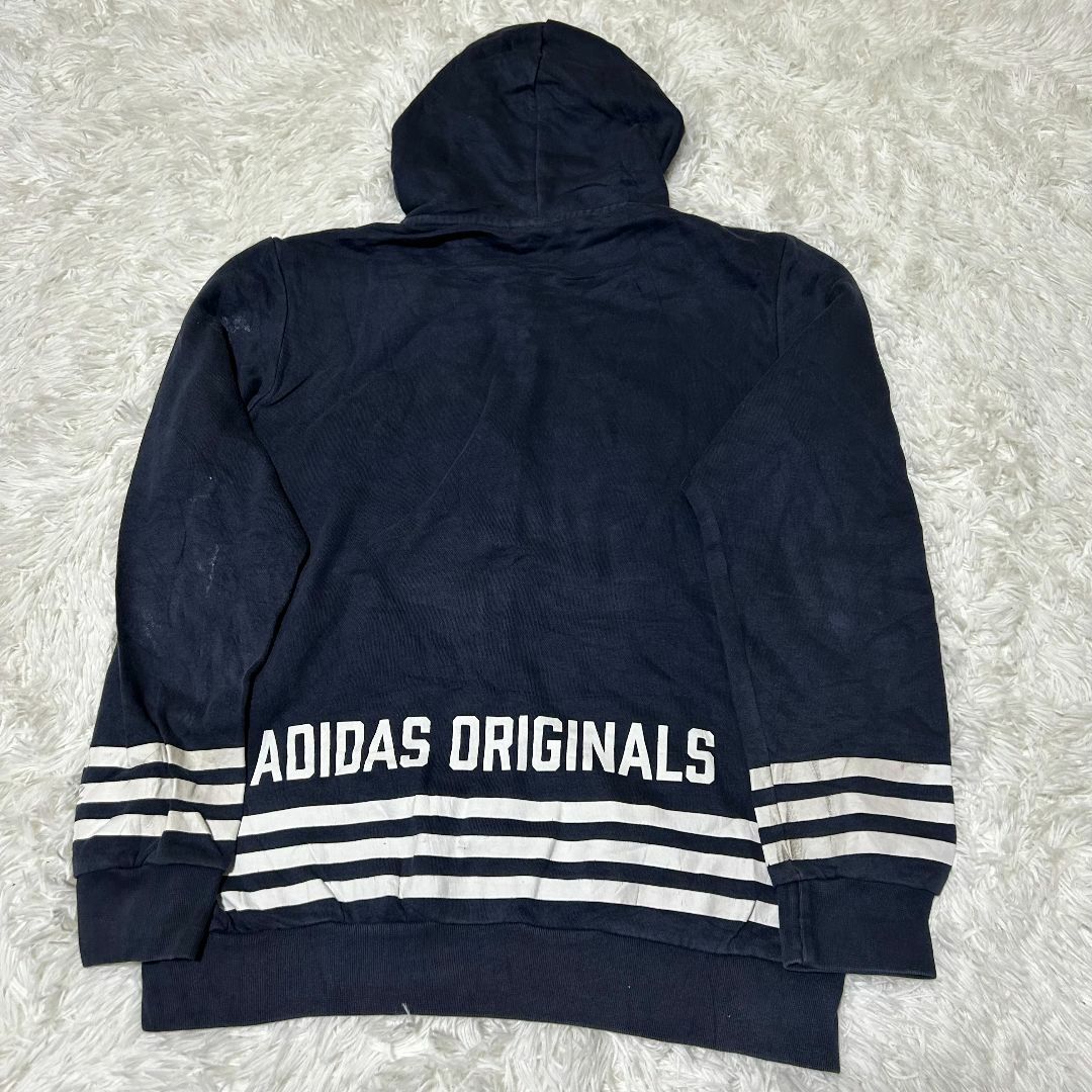 adidas(アディダス)の【訳あり美品】アディダス パーカー バックプリント ネイビー M ✓3834 メンズのトップス(その他)の商品写真