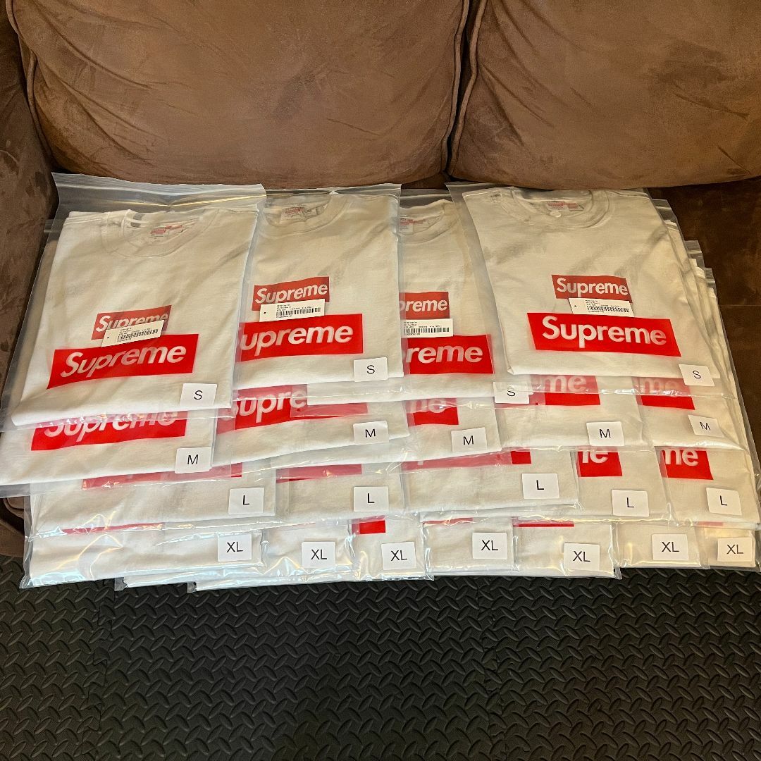 Supreme MM6 Maison Margiela Box Logo Tee メンズのトップス(Tシャツ/カットソー(半袖/袖なし))の商品写真