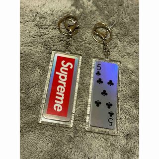 シュプリーム(Supreme)の5♣️ SUPREME  ホログラフィック トランプ　キーホルダー(キーホルダー)