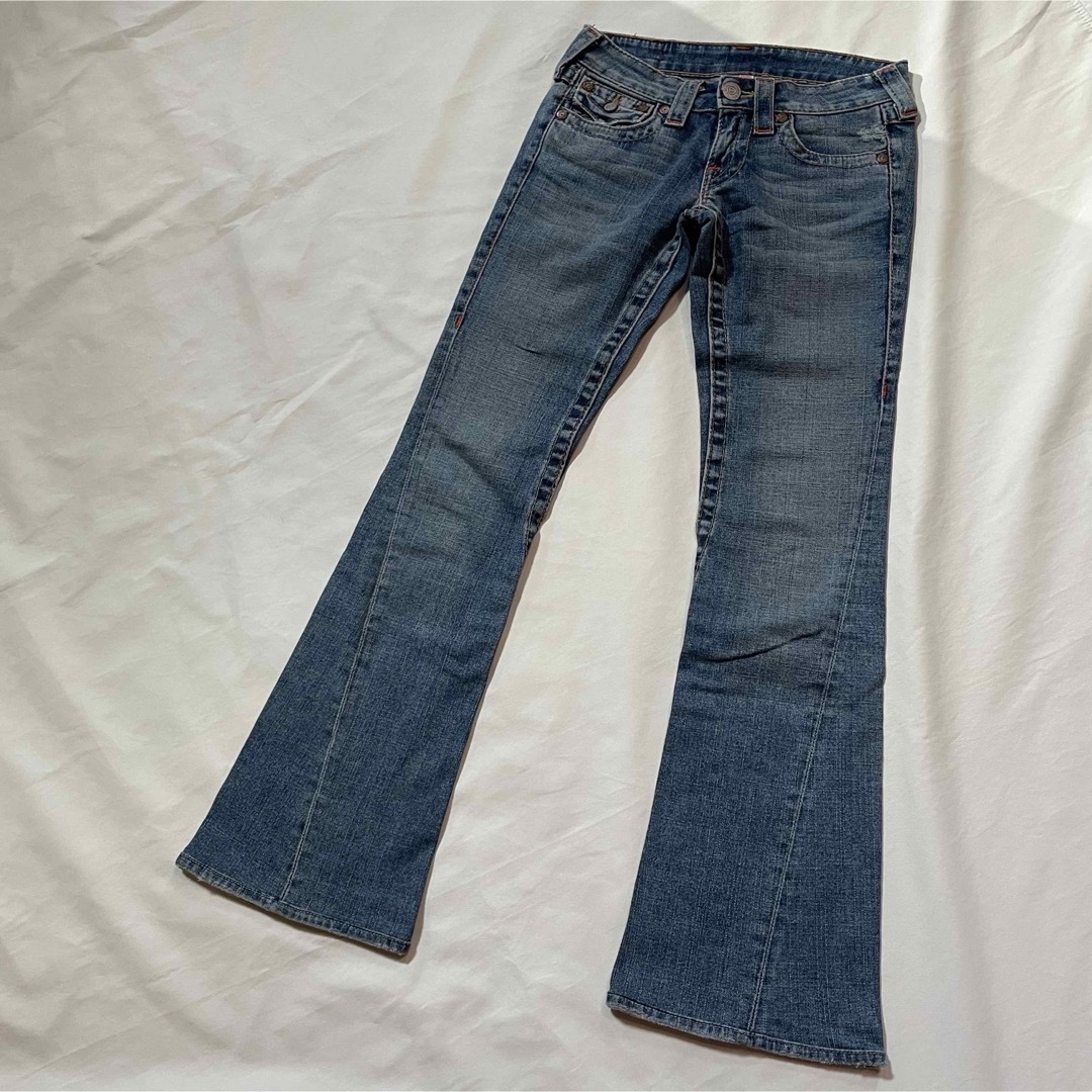 True Religion(トゥルーレリジョン)のトゥルーレリジョン　JOEY フレアジーンズ　デニム レディースのパンツ(デニム/ジーンズ)の商品写真