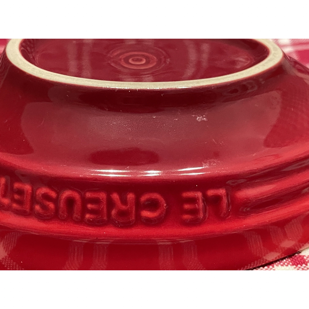 LE CREUSET(ルクルーゼ)のル・クルーゼ　アボカドディッシュ　２個　中古 インテリア/住まい/日用品のキッチン/食器(食器)の商品写真