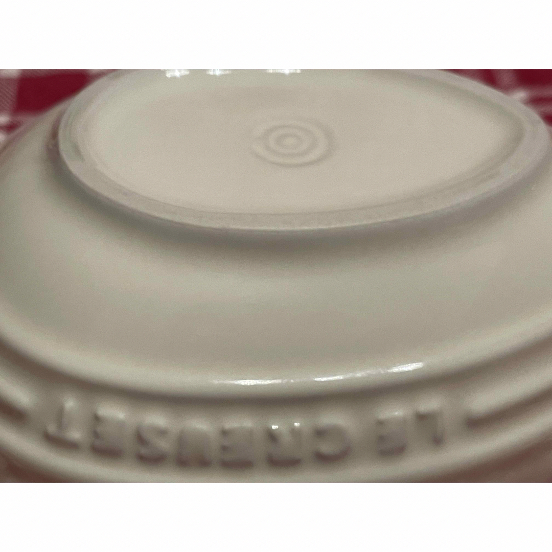 LE CREUSET(ルクルーゼ)のル・クルーゼ　アボカドディッシュ　２個　中古 インテリア/住まい/日用品のキッチン/食器(食器)の商品写真