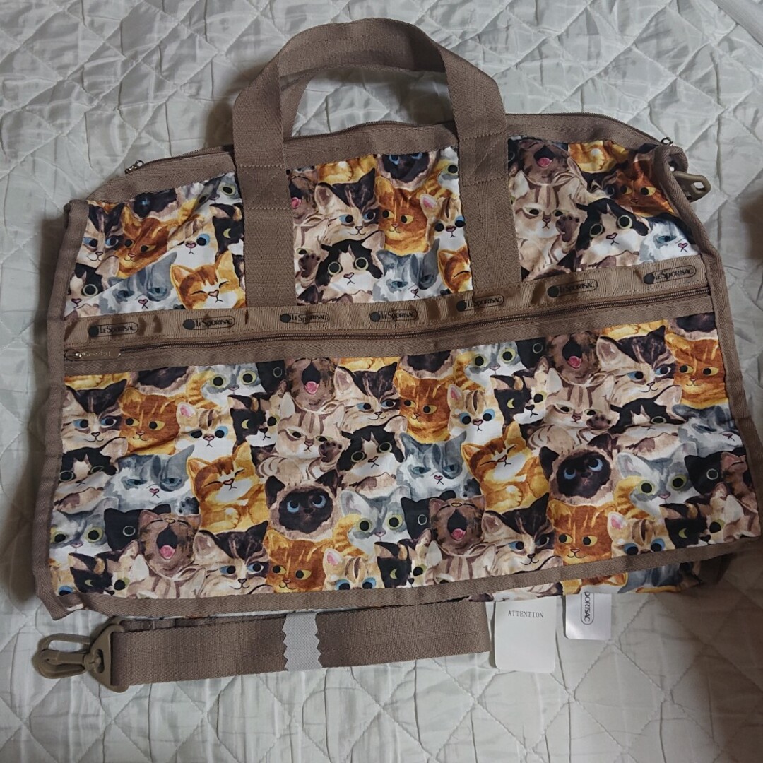 LeSportsac(レスポートサック)のレスポートサック 猫 キャットカフェ 希少 レディースのバッグ(ボストンバッグ)の商品写真