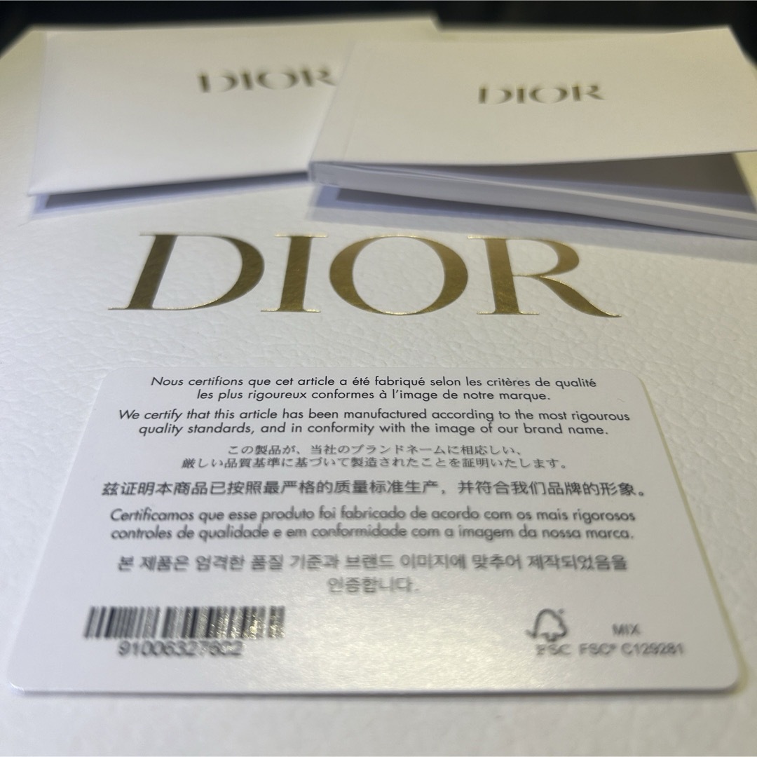 Dior(ディオール)のLady D-Joy バッグ レディースのバッグ(ハンドバッグ)の商品写真