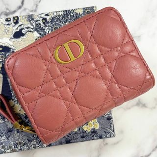 Dior - 美品✨現行モデル　DIOR　二つ折り財布　Caro Scarlet ウォレット