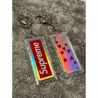 シュプリーム(Supreme)のLucky7❤️ SUPREME  ホログラフィック トランプ　キーホルダー(キーホルダー)