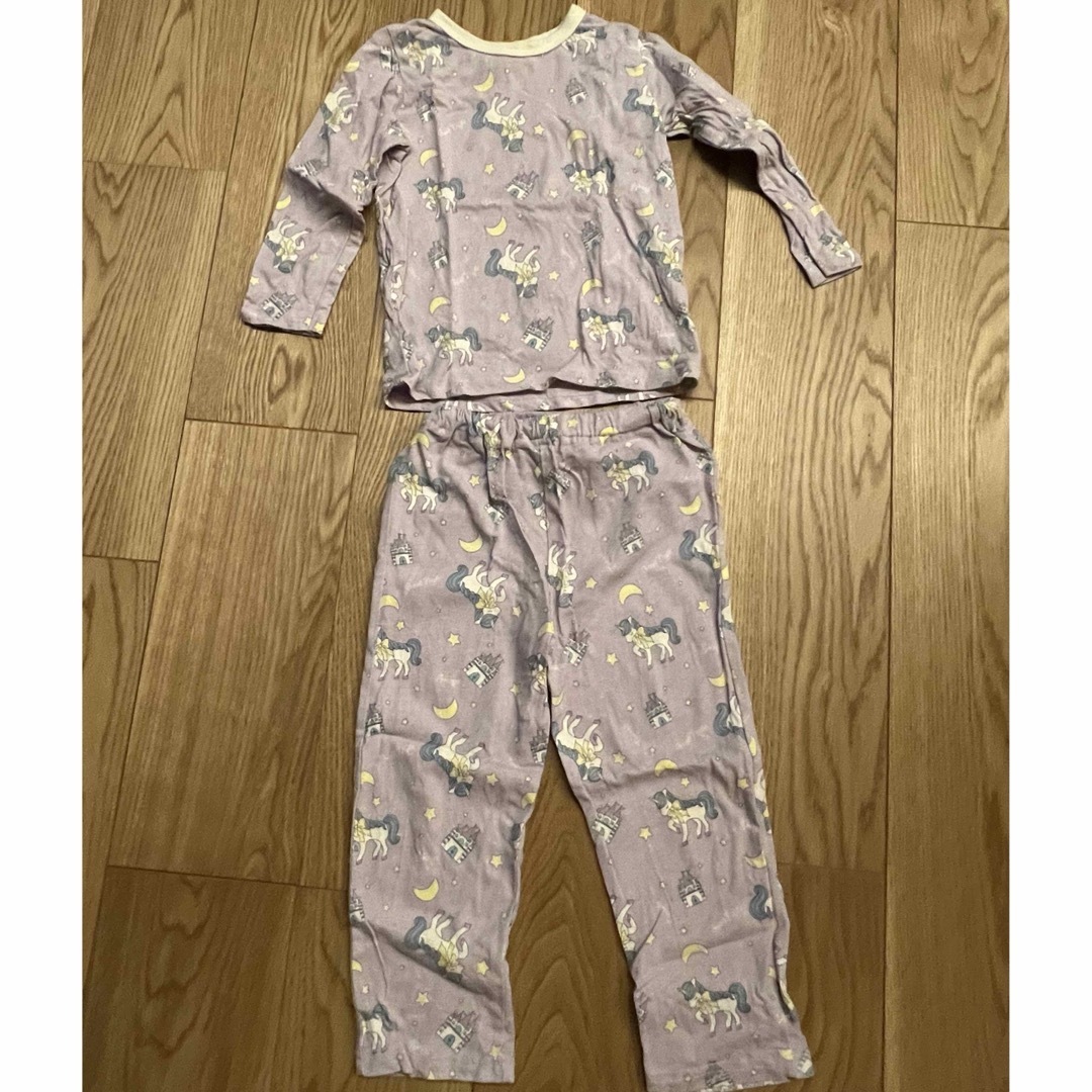 ユニコーンパジャマ100 キッズ/ベビー/マタニティのキッズ服女の子用(90cm~)(パジャマ)の商品写真