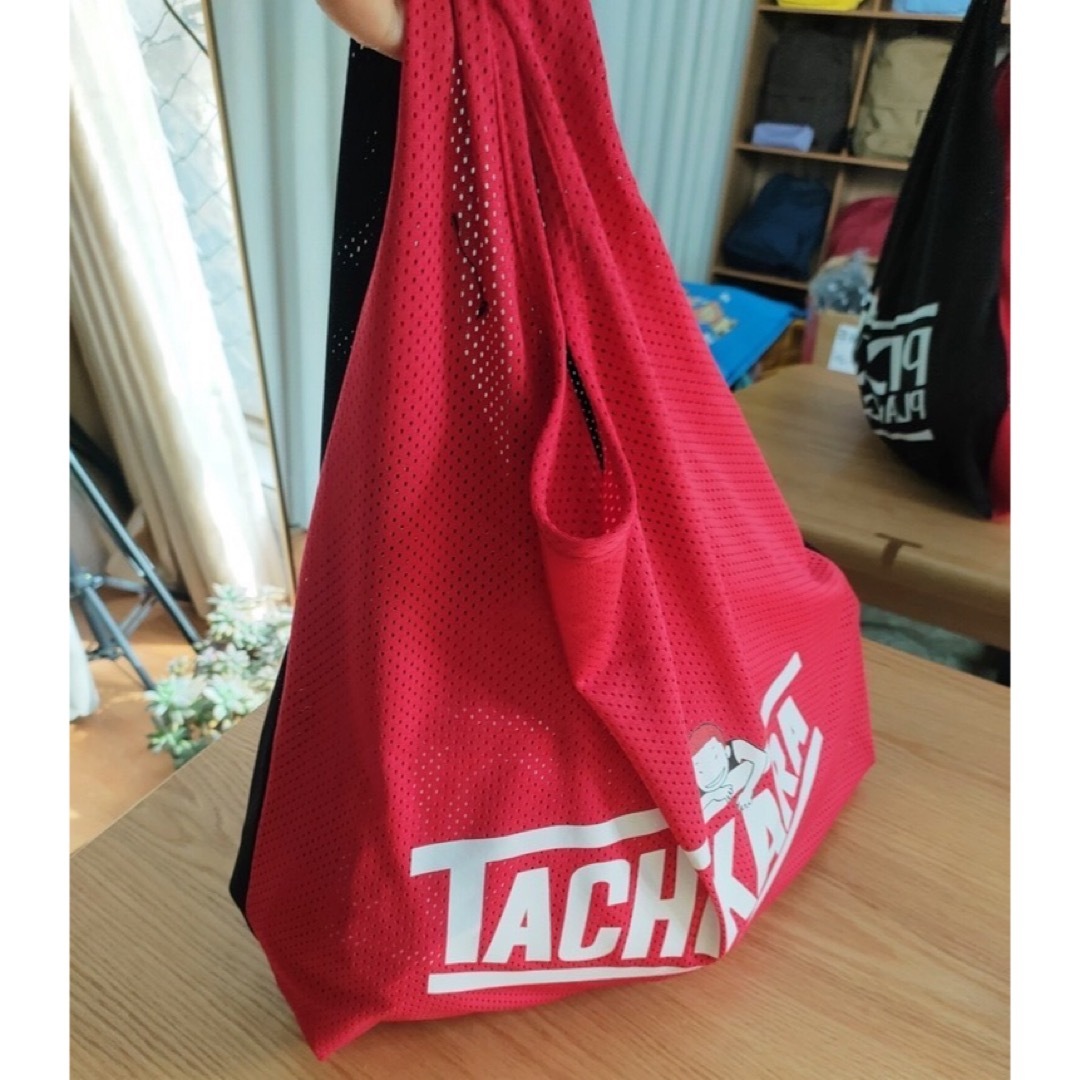 TACHIKARA(タチカラ)のタチカラボールサックスラムダンク桜木花道ボールケースTACHIKARA赤黒新品  エンタメ/ホビーのおもちゃ/ぬいぐるみ(キャラクターグッズ)の商品写真