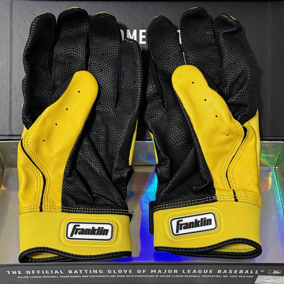 FRANKLYN(フランクリン)のFranklin Custom CFX Pro 黄色× 黒色 Lサイズ バッテ スポーツ/アウトドアの野球(グローブ)の商品写真