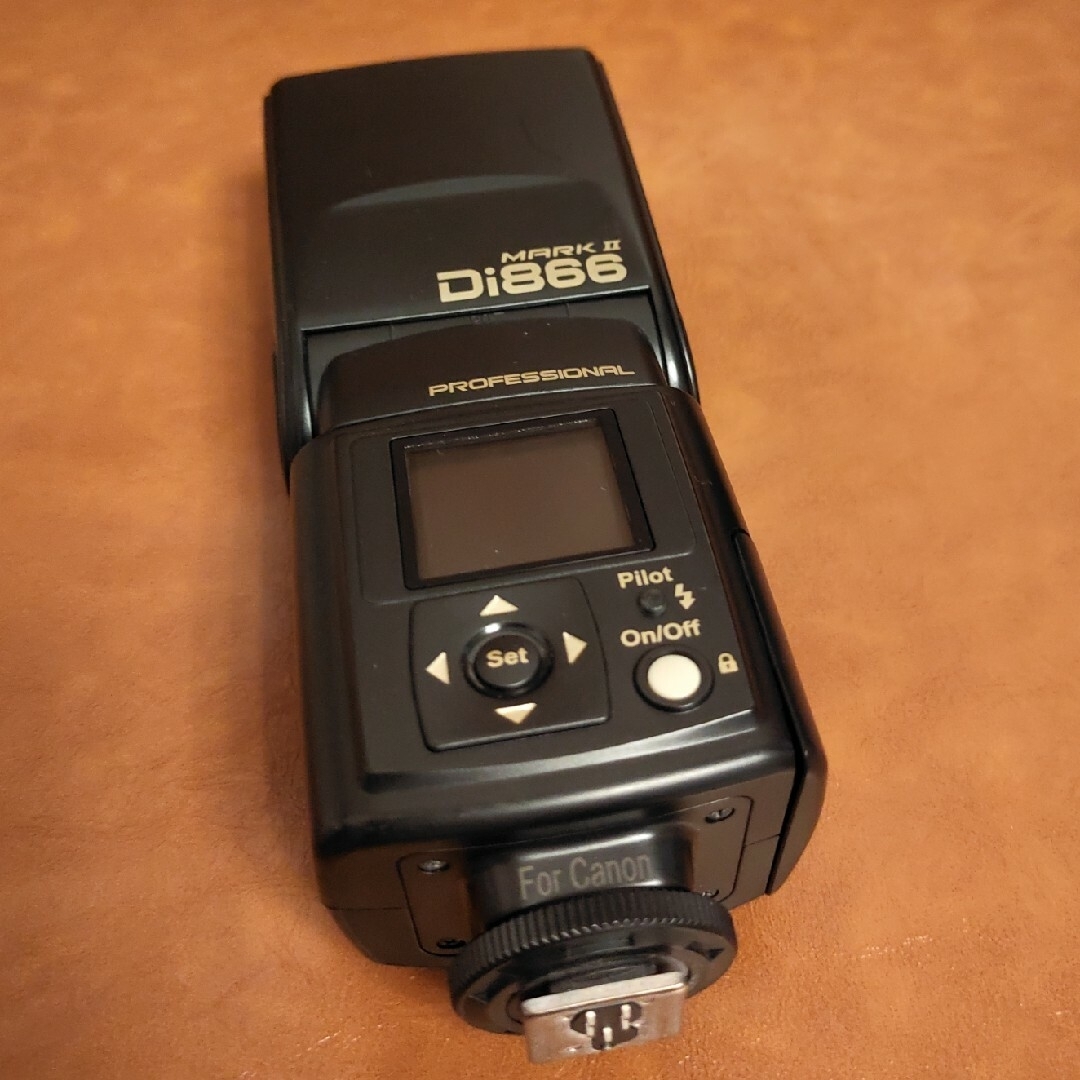 CANON EOS 8000D レンズストロボセット CANON EOS 8000D レンズストロボセット