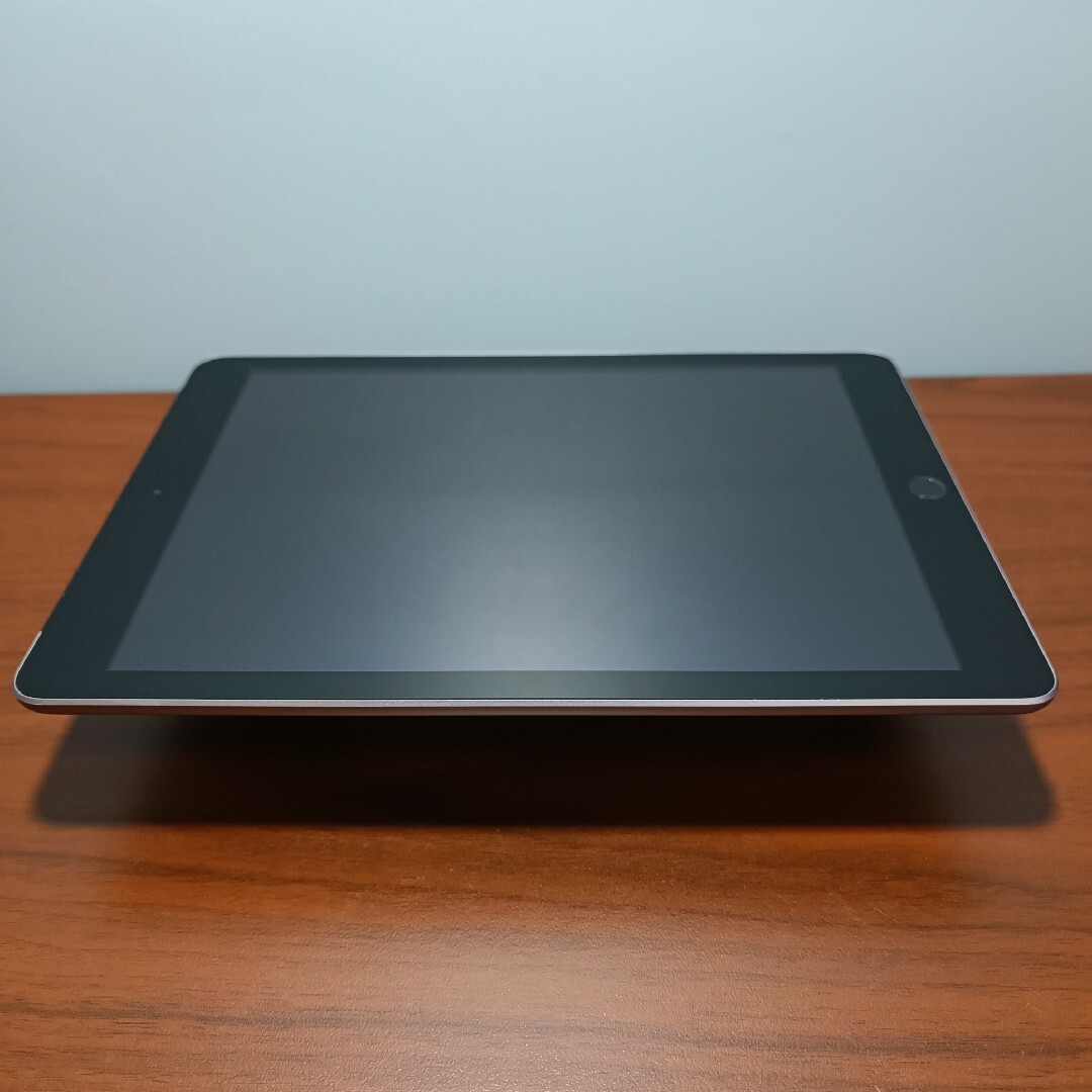 美品) Ipad 第5世代 Wifi Simフリー32GB キーボード付き - タブレット 美品) Ipad 第5世代 Wifi Simフリー32GB キーボード付き - タブレット