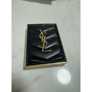 イヴサンローランボーテ(Yves Saint Laurent Beaute)のクチュールミニクラッチ400(アイシャドウ)