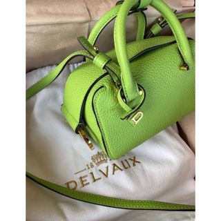 デルヴォー(DELVAUX)のCool box nano(ハンドバッグ)