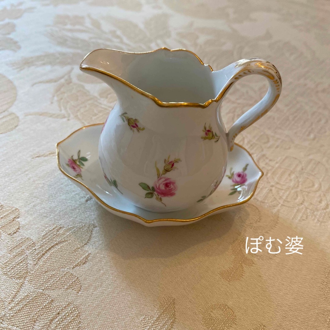 MEISSEN(マイセン)の【古マイセン】ミルクピッチャー クリーマー※トレイ付「散らし小花／ピンクローズ」 インテリア/住まい/日用品のキッチン/食器(食器)の商品写真