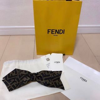 フェンディ(FENDI)のFENDI リボン バレッタ ヘアクリップ(バレッタ/ヘアクリップ)