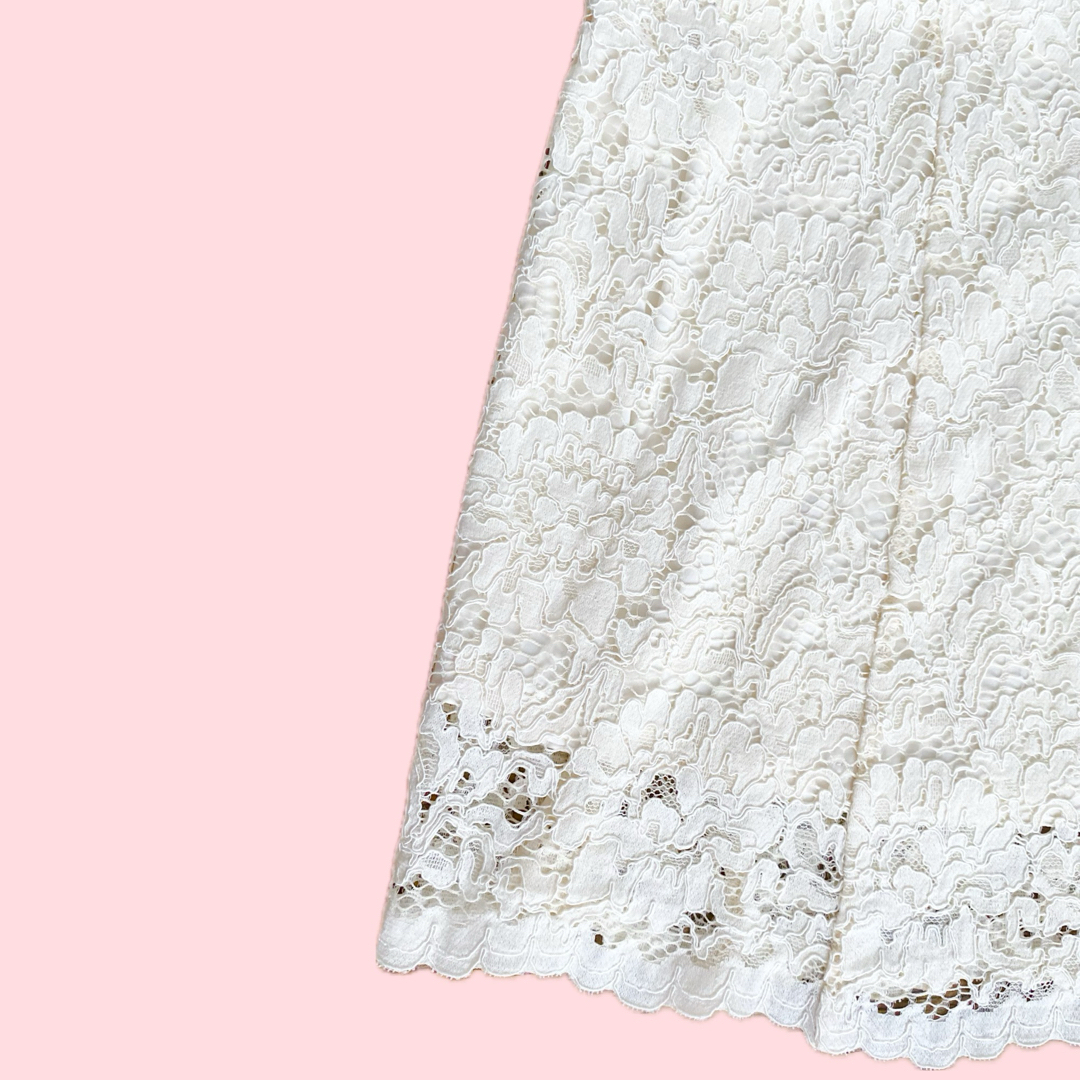 UNIQLO(ユニクロ)の美品ユニクロUNIQLO総レース可愛いスカートM素敵エレガント膝下膝丈ホワイト白 レディースのスカート(ひざ丈スカート)の商品写真