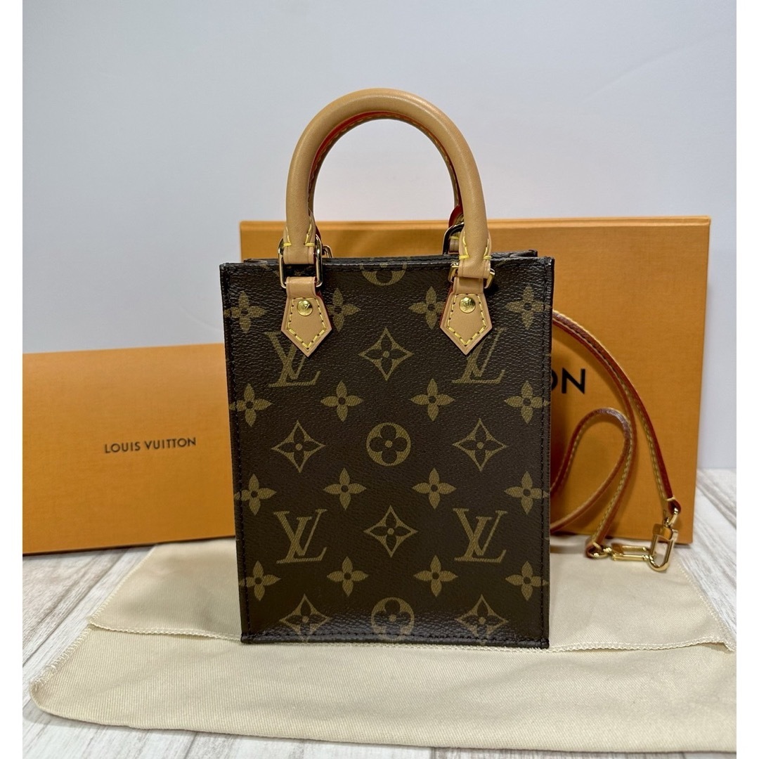 LOUIS VUITTON(ルイヴィトン)の定価26.4万/35%off☆ルイヴィトン モノグラムプティット・サックプラ レディースのバッグ(ハンドバッグ)の商品写真