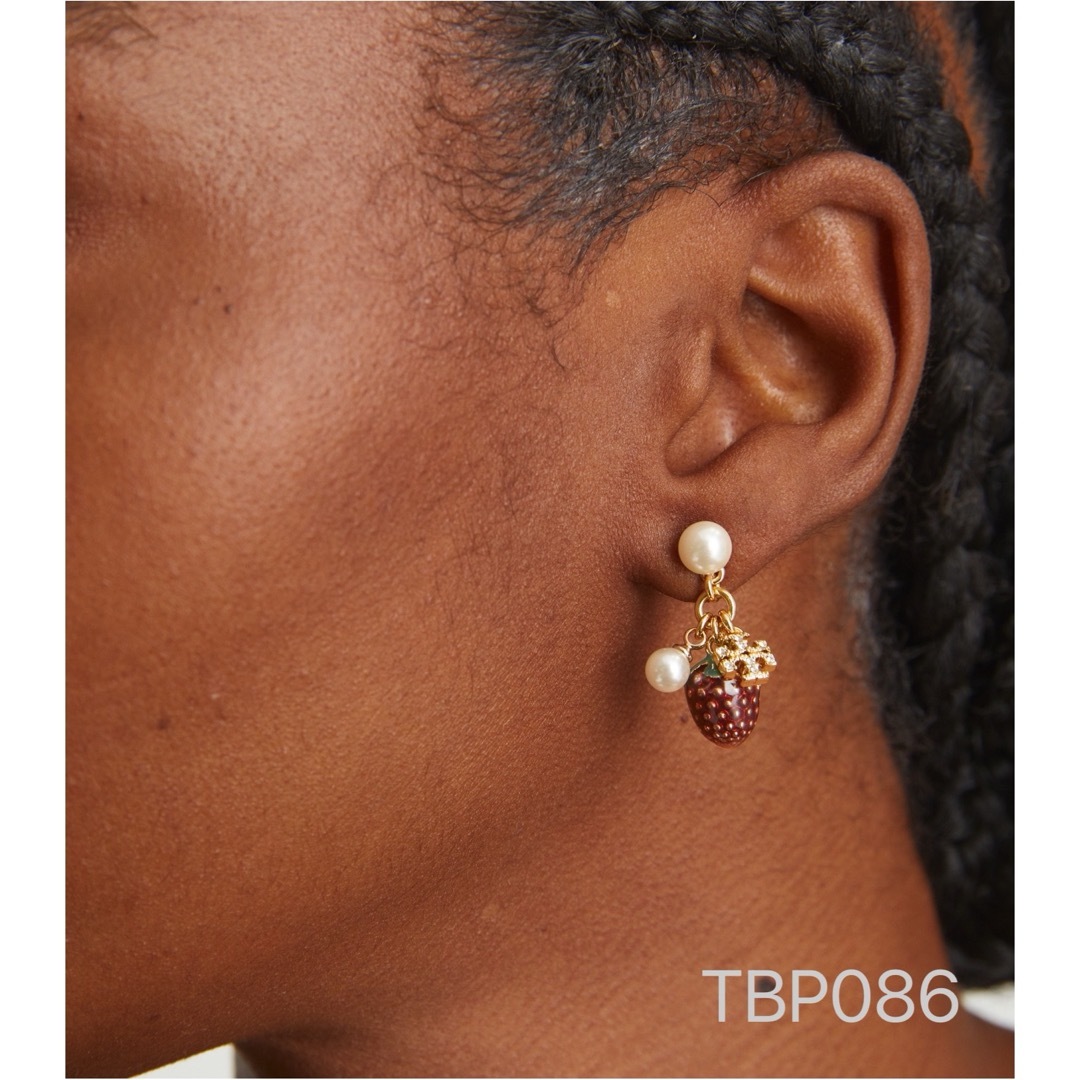 Tory Burch(トリーバーチ)のTBP086G1トリーバーチ Tory Burch   イチゴ　ピアス レディースのアクセサリー(ピアス)の商品写真