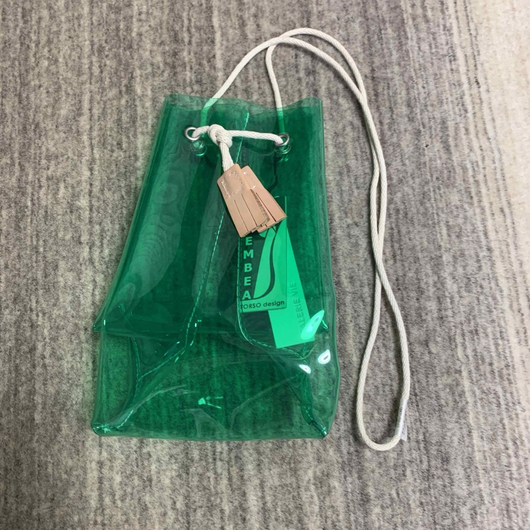 TEMBEA(テンベア)の【新品未使用】TEMBEA PVCバック　グリーン レディースのバッグ(その他)の商品写真