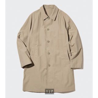 ユニクロ(UNIQLO)のユニクロ　ポケッタブルハーフコート　ベージュ　Mサイズ　収納袋なし(ステンカラーコート)