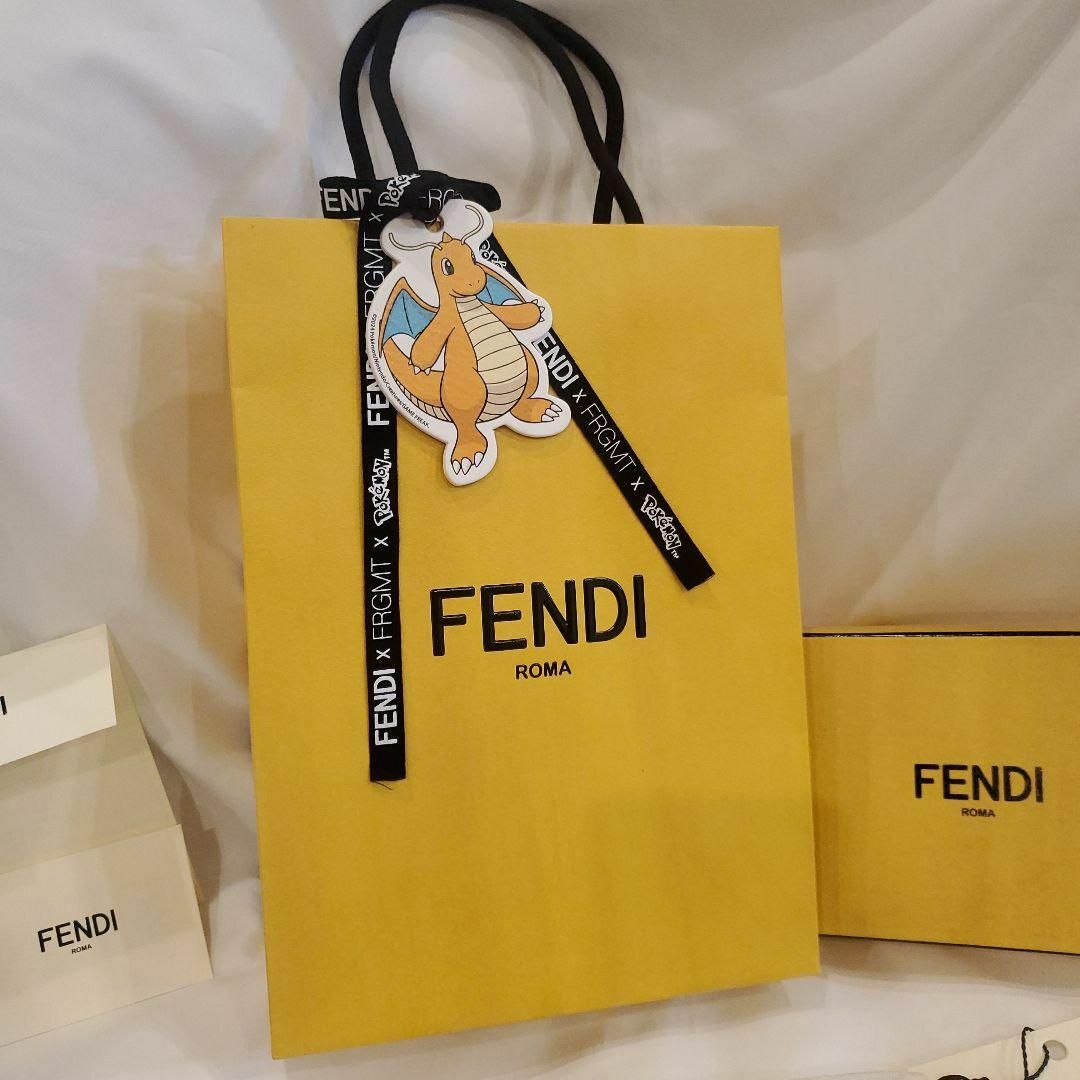 FENDI(フェンディ)の新品☆FENDI x FRGMT x ポケモン カイリュー チャーム フェンディ レディースのファッション小物(キーホルダー)の商品写真