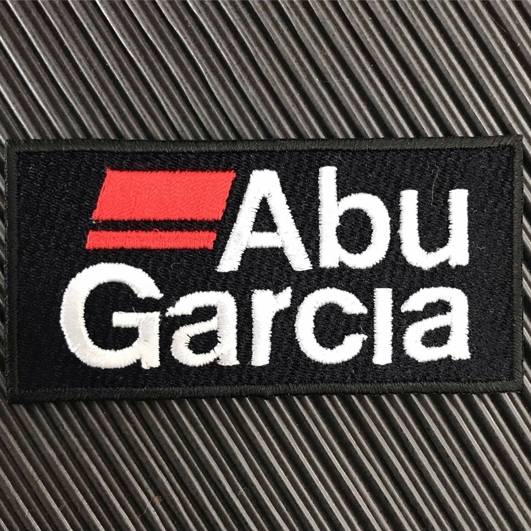 AbuGarcia(アブガルシア)の黒 ABU GARCIA アイロンワッペン アブガルシア 釣 フィッシング 10 自動車/バイクのバイク(装備/装具)の商品写真