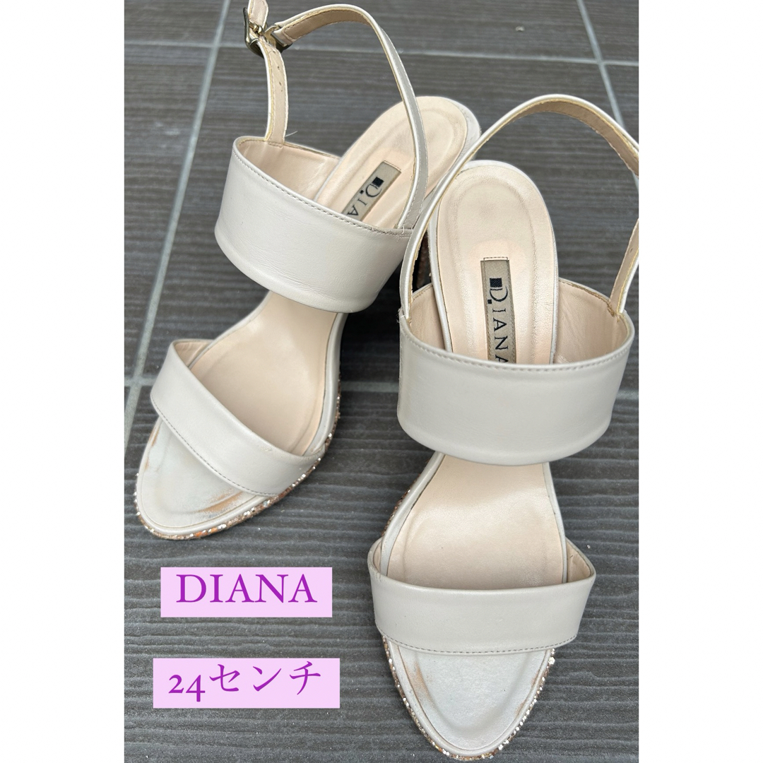 DIANA(ダイアナ)のDIANA ダイアナ　グリッターサンダル　24センチ レディースの靴/シューズ(サンダル)の商品写真