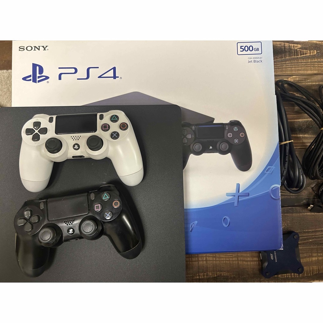 PlayStation4(プレイステーション4)のPS4本体 PlayStation®4 500GB cuh-2000ab01 エンタメ/ホビーのゲームソフト/ゲーム機本体(家庭用ゲーム機本体)の商品写真