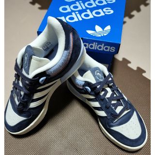 オリジナルス(Originals（adidas）)の☆ALS-008 アディダス ローカットスニーカー R86 紺 25.5cm(スニーカー)