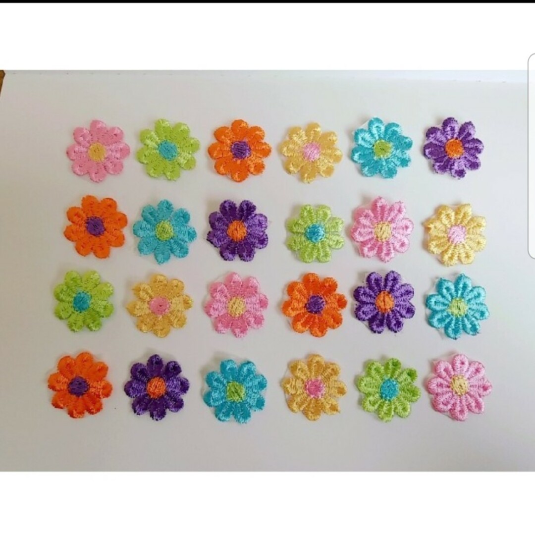 刺繍アイロンワッペン２セット(２４枚)🌼アップリケ　入園準備 ハンドメイドの素材/材料(各種パーツ)の商品写真