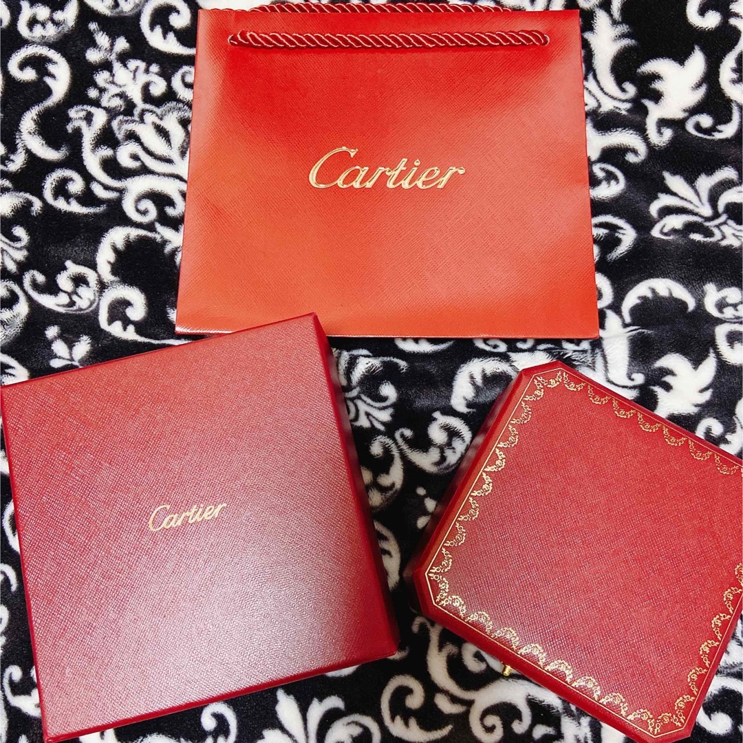 Cartier(カルティエ)のCartierラブブレス専用ケース レディースのアクセサリー(ブレスレット/バングル)の商品写真