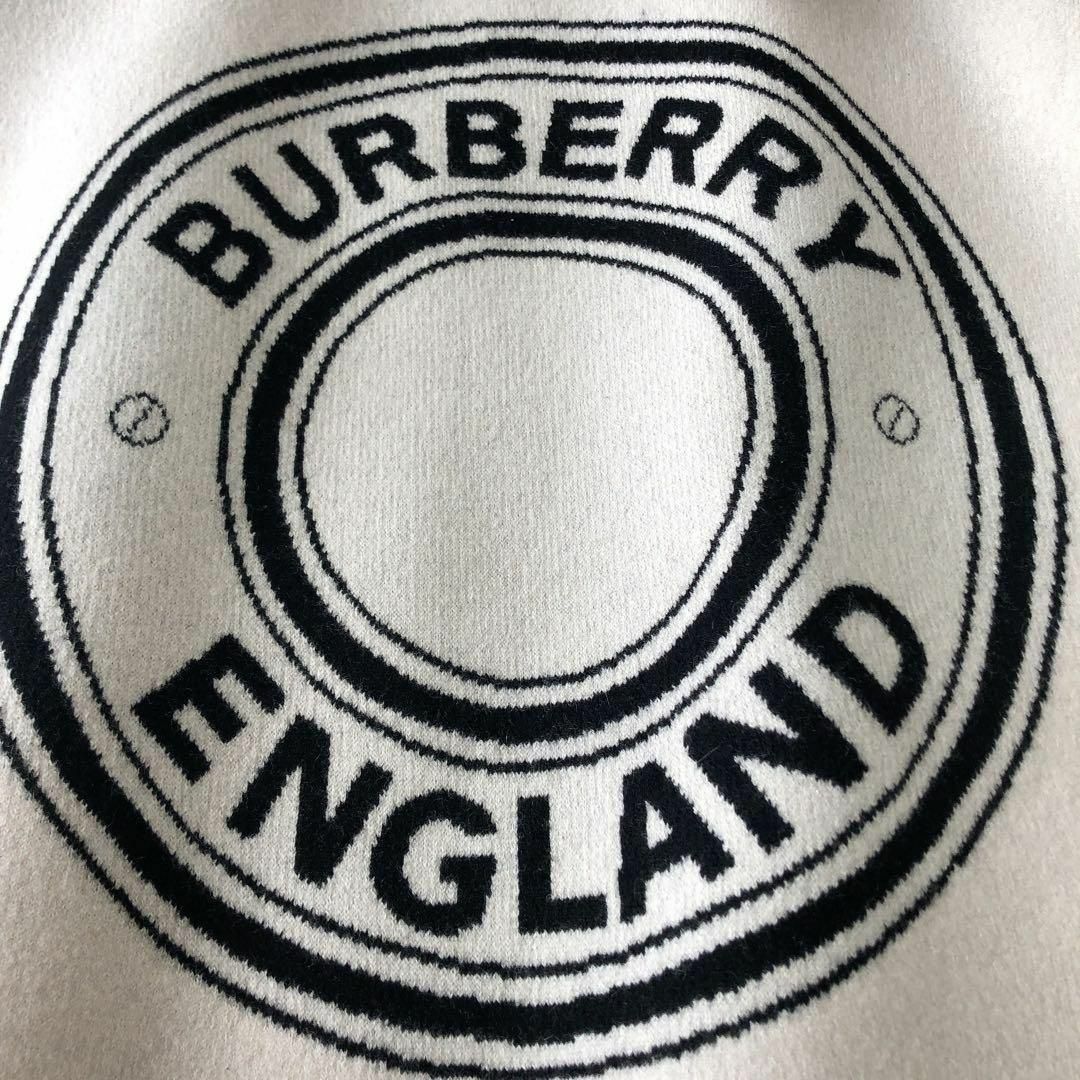 BURBERRY(バーバリー)の美品　カシミヤ ケープ BURBERRY バーバリー レディース　ポンチョマント レディースのジャケット/アウター(ロングコート)の商品写真