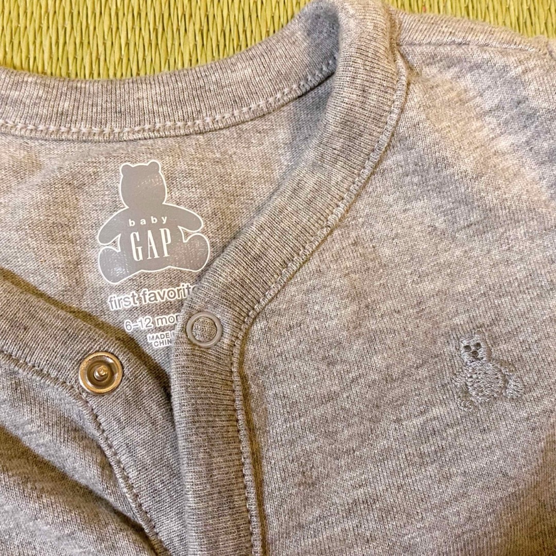 babyGAP(ベビーギャップ)の【新品•未使用】GAP ブラナンベア　ボディオール キッズ/ベビー/マタニティのベビー服(~85cm)(カバーオール)の商品写真