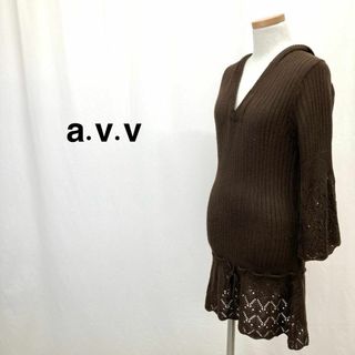 アーヴェヴェ(a.v.v)のa.v.v フード　レース　Vネック　チュニック ダークブラウン レディース(チュニック)