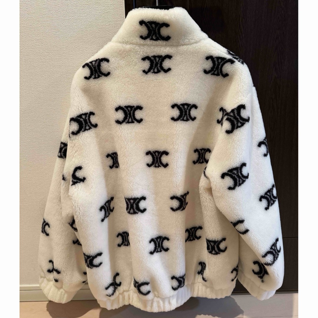 CELINE - 【国内完売】CELINE トリオンフボアジャケットの通販 CELINE - 【国内完売】CELINE トリオンフボアジャケットの通販