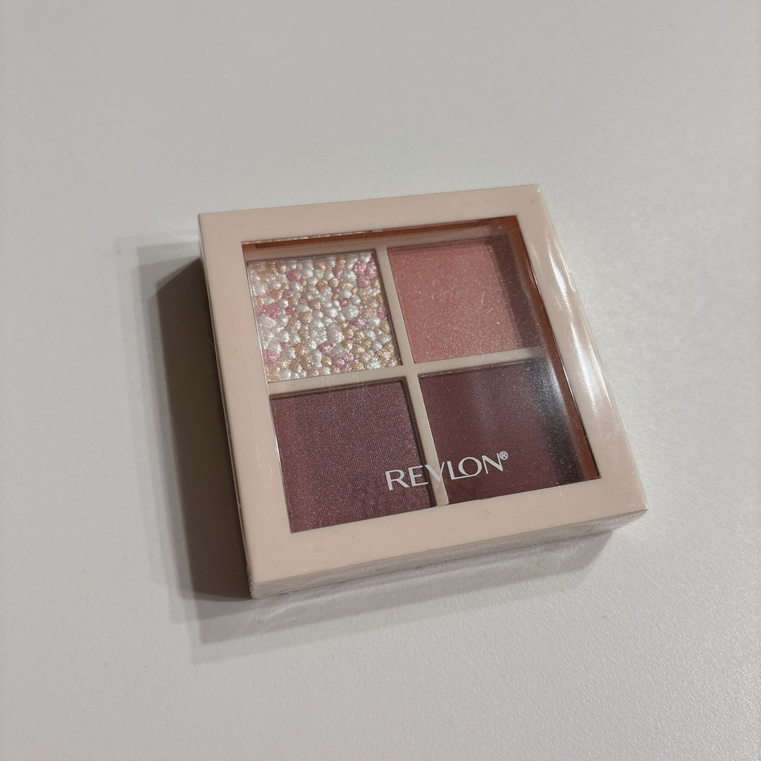 REVLON(レブロン)のレブロン ダズル アイシャドウ クアッド 003 ヴィンテージ ローズ(3.0g コスメ/美容のベースメイク/化粧品(アイシャドウ)の商品写真