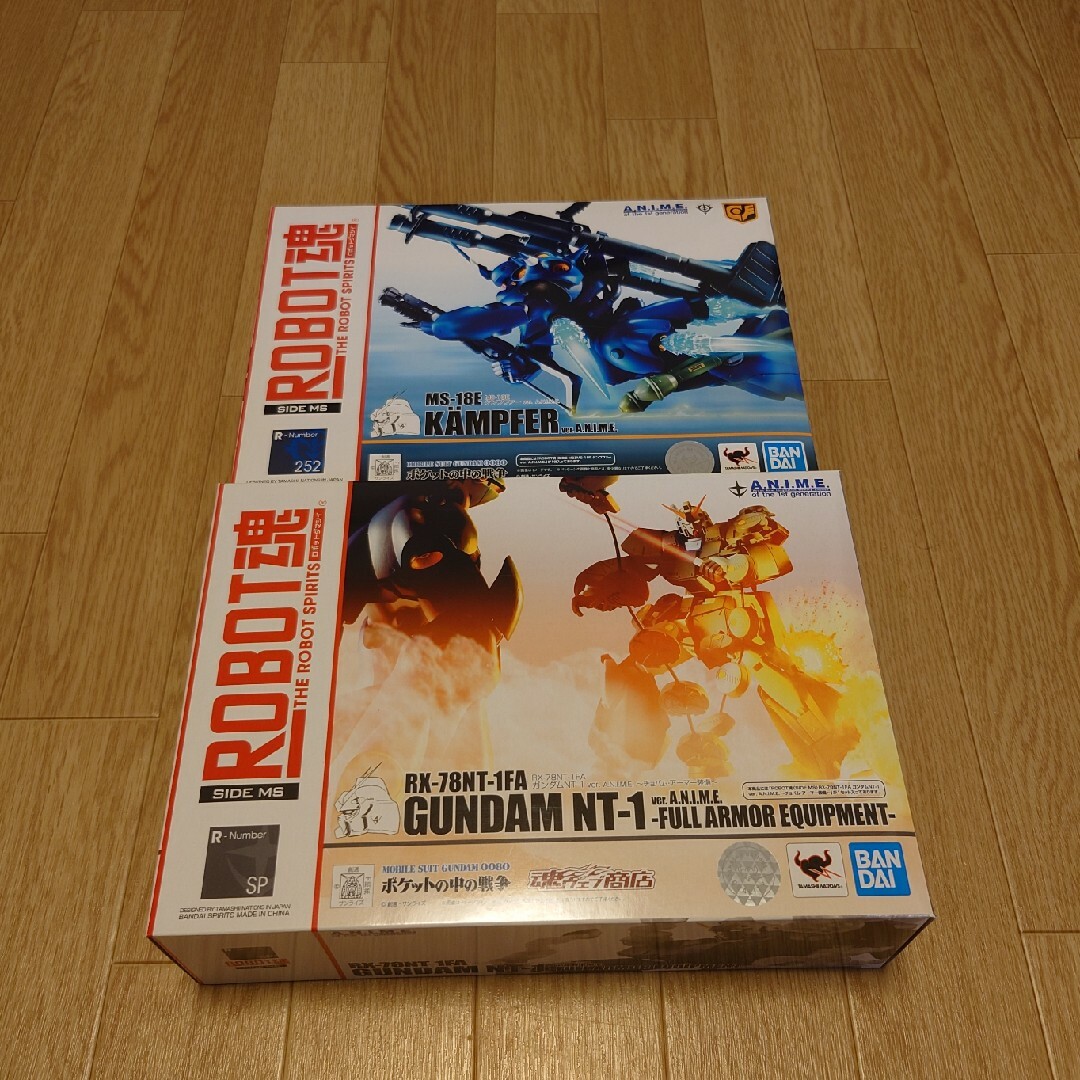 BANDAI(バンダイ)のROBOT魂　ガンダムNT-1・ケンプファー　セット売り エンタメ/ホビーのおもちゃ/ぬいぐるみ(模型/プラモデル)の商品写真