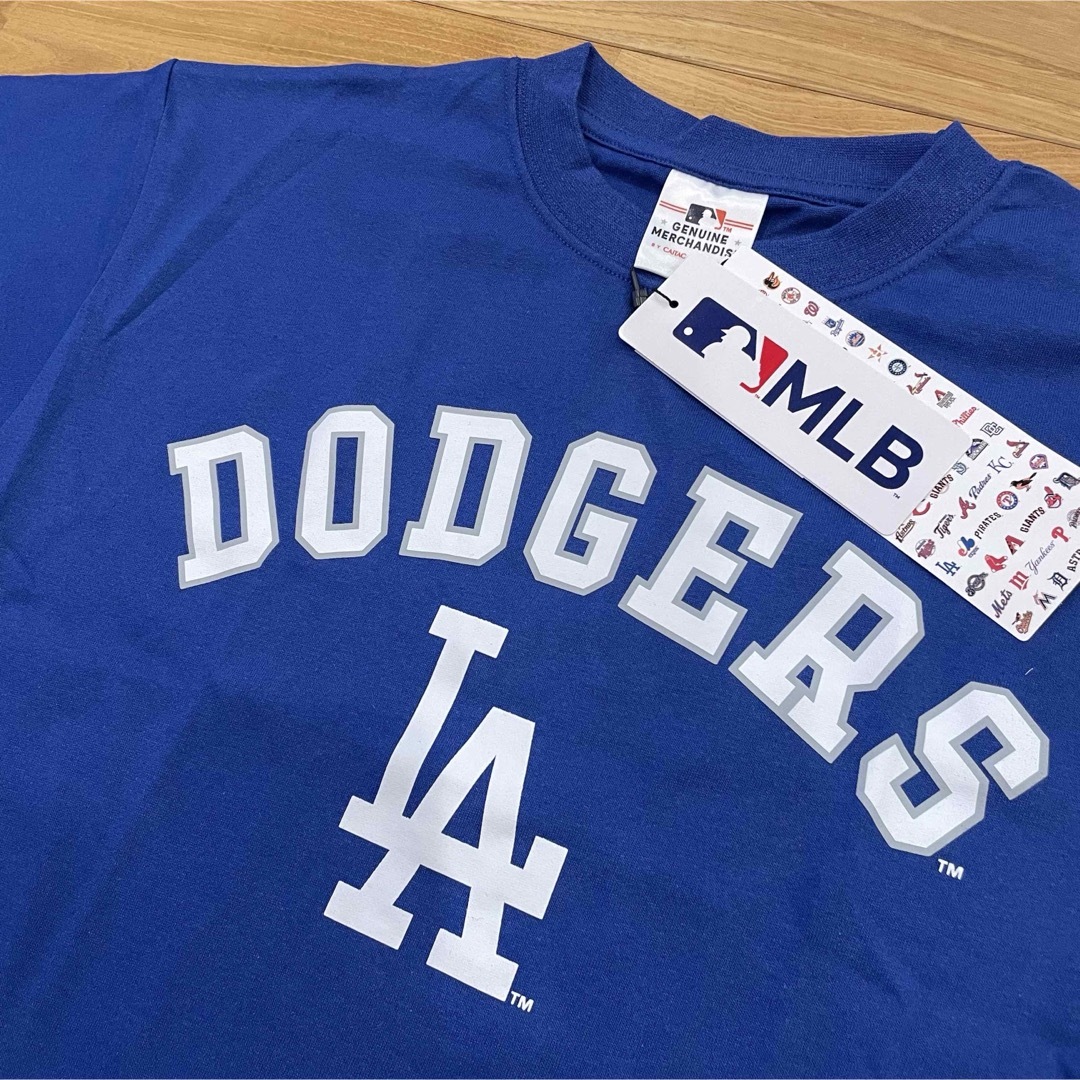 MLB(メジャーリーグベースボール)の【130】MLB公式 ドジャースロゴ半袖Tシャツ●大谷翔平　ユニフォーム　グッズ キッズ/ベビー/マタニティのキッズ服男の子用(90cm~)(Tシャツ/カットソー)の商品写真