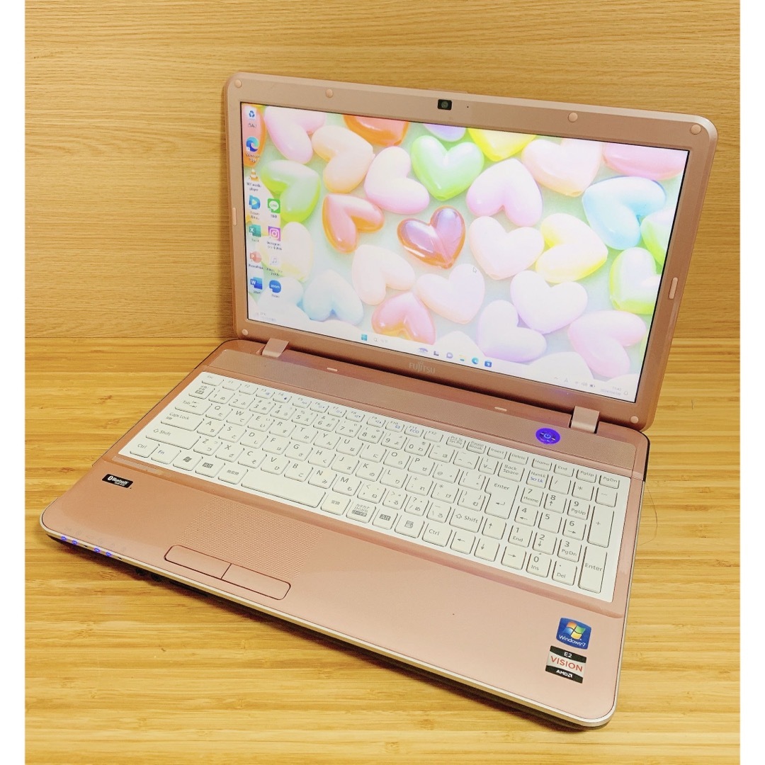 カメラ付PC✨ノートパソコン　オフィス付✨windows11✨人気の富士通✨美品 スマホ/家電/カメラのPC/タブレット(ノートPC)の商品写真